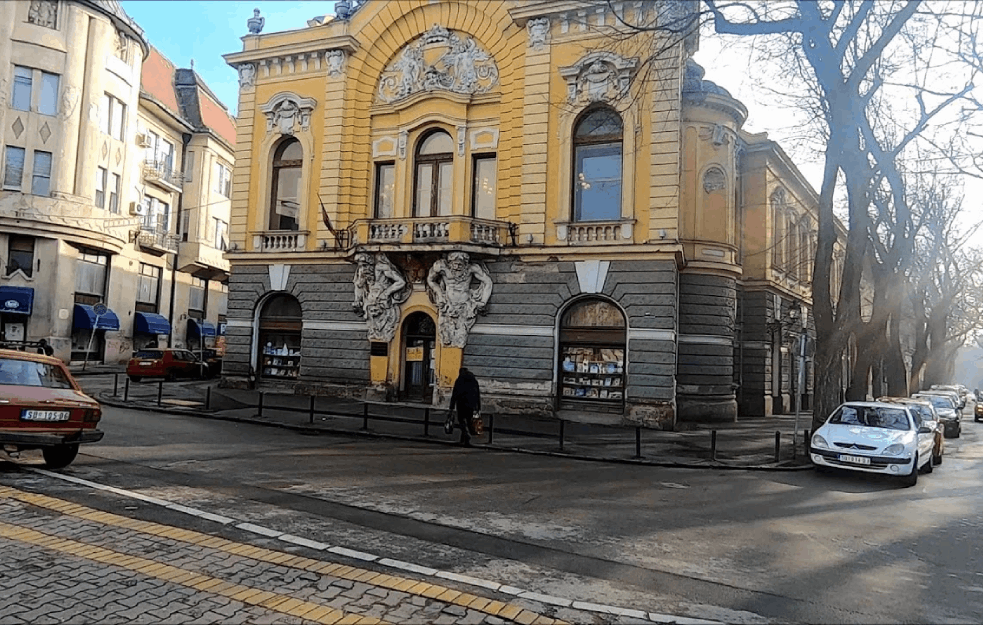 ORUŽANI NAPAD NA APOTEKU U SUBOTICI: Oteo radnici novac i mobilni telefon! 